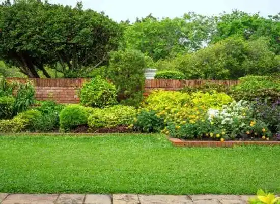 landscaping services Keytesville